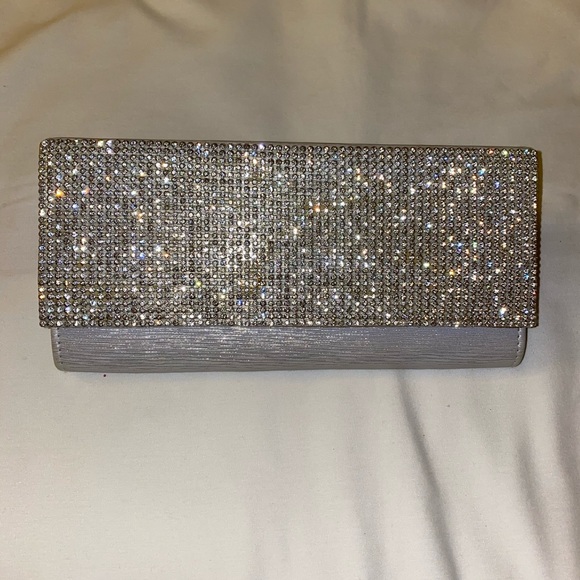 Silver clutch - Picture 2 of 4